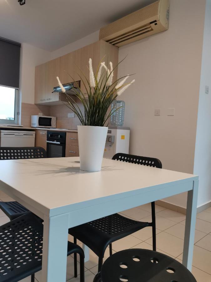 City Flats 308 ลาร์นาคา ภายนอก รูปภาพ
